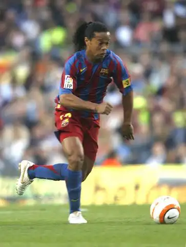 通过顽强的 通过顽强的