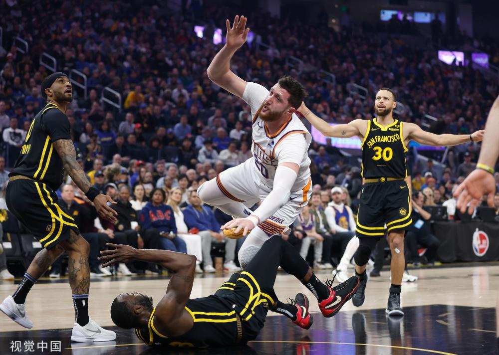 間的女足合 間的女足合