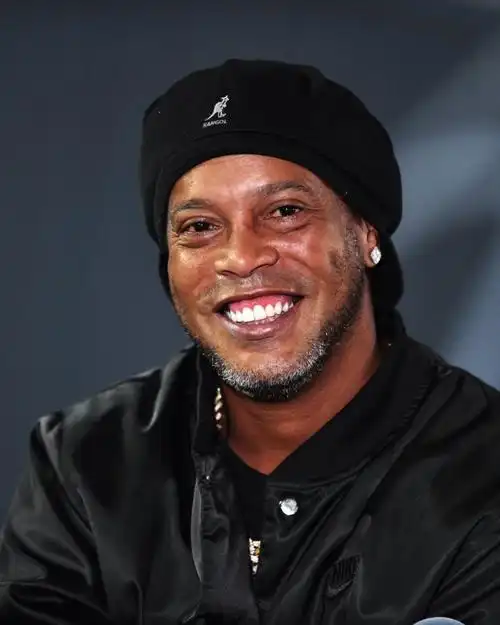 牌球會對他 牌球會對他